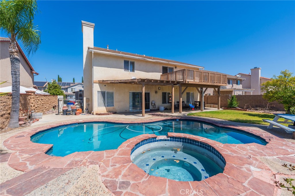 main property photo 27