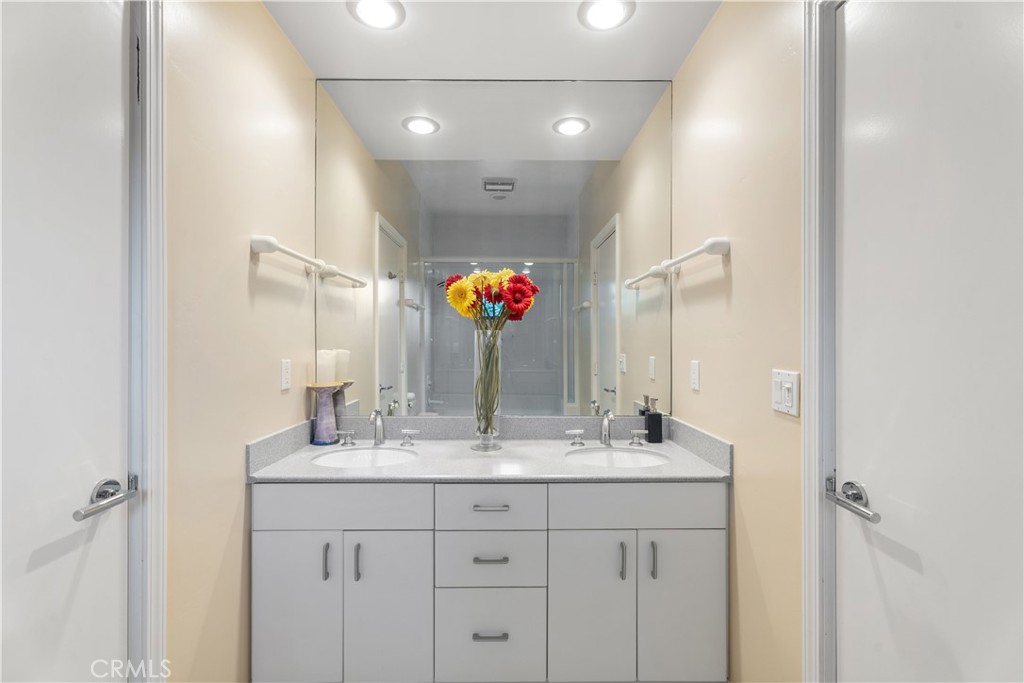 main property photo 65