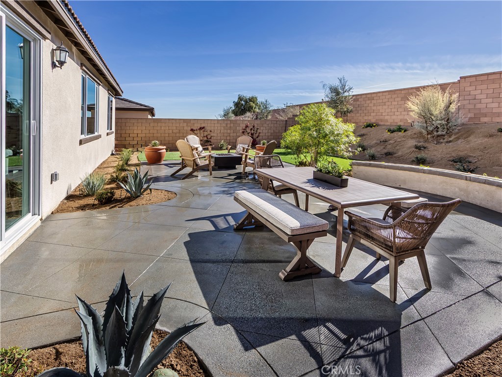 main property photo 11