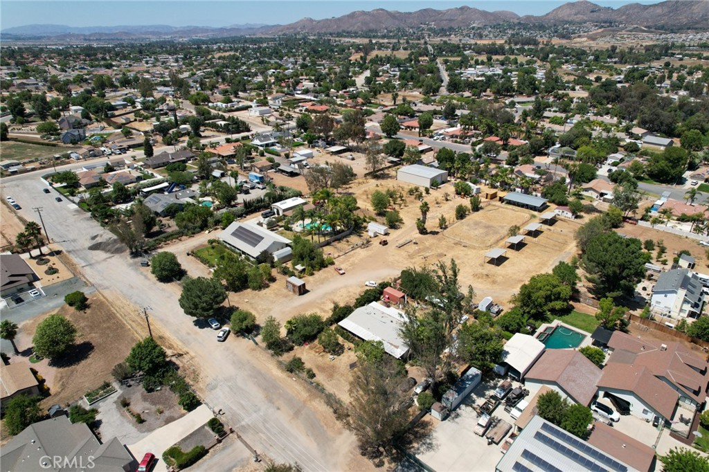main property photo 66