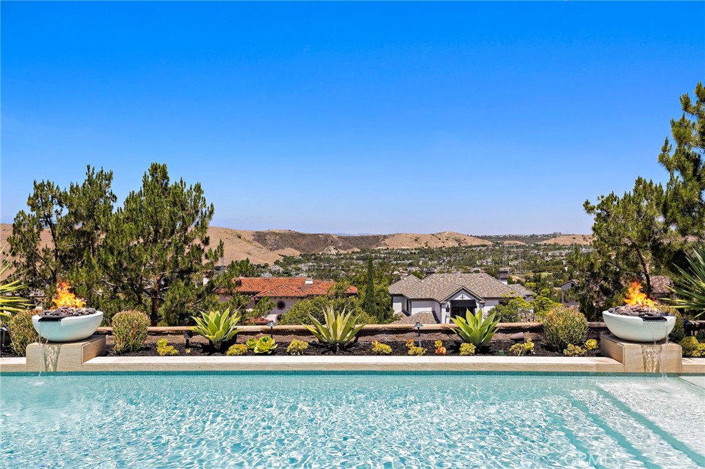 main property photo 66