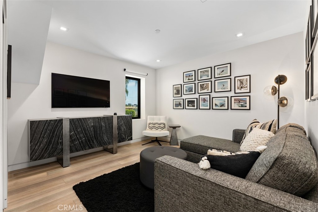 main property photo 68