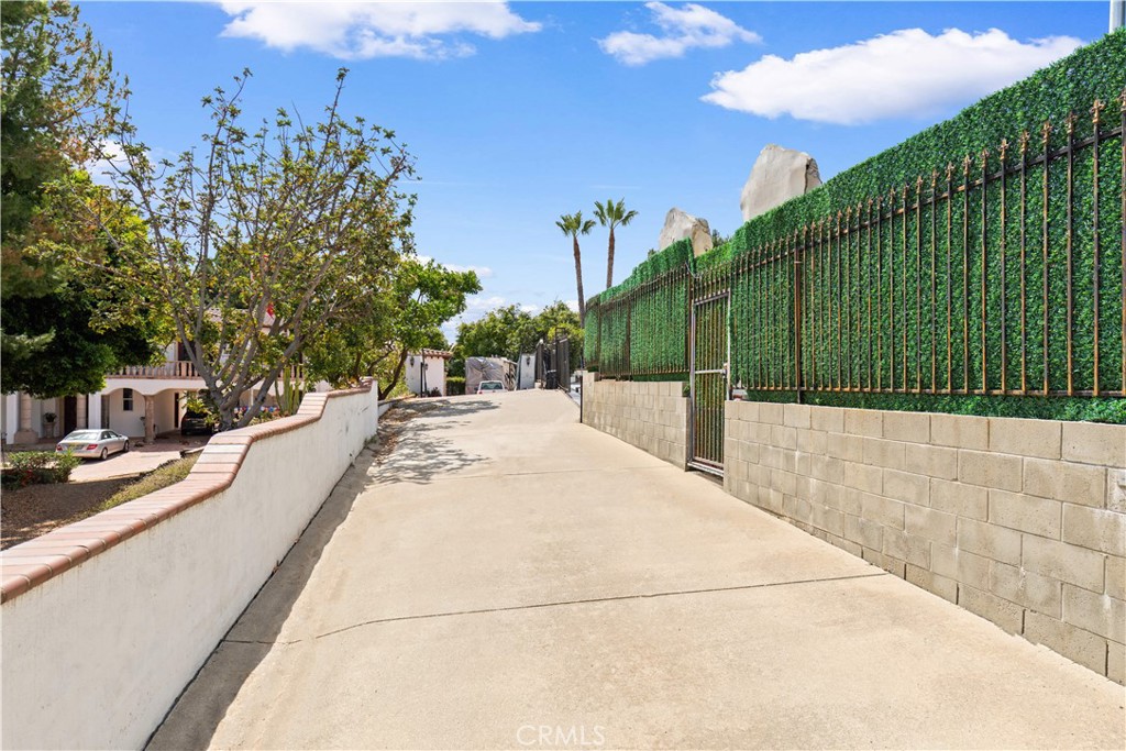 main property photo 58