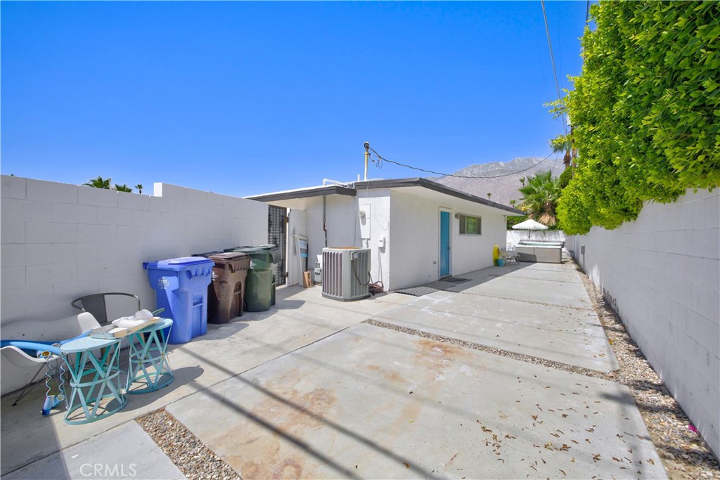 main property photo 41