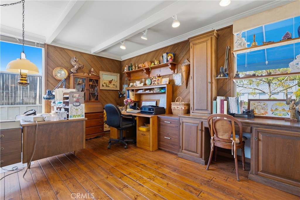 main property photo 18