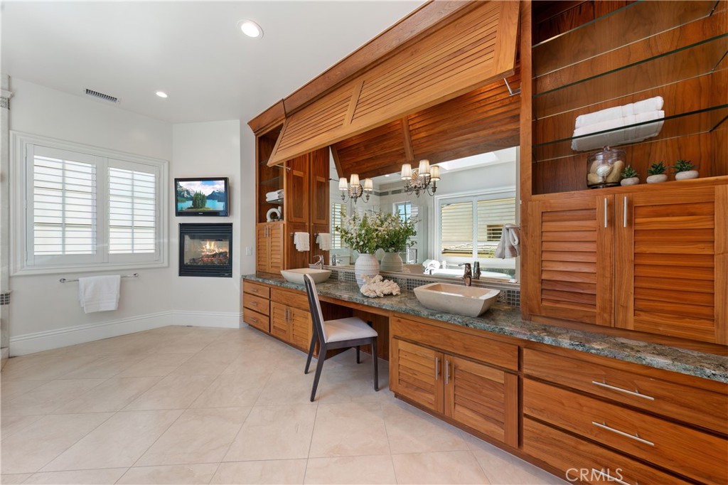 main property photo 66