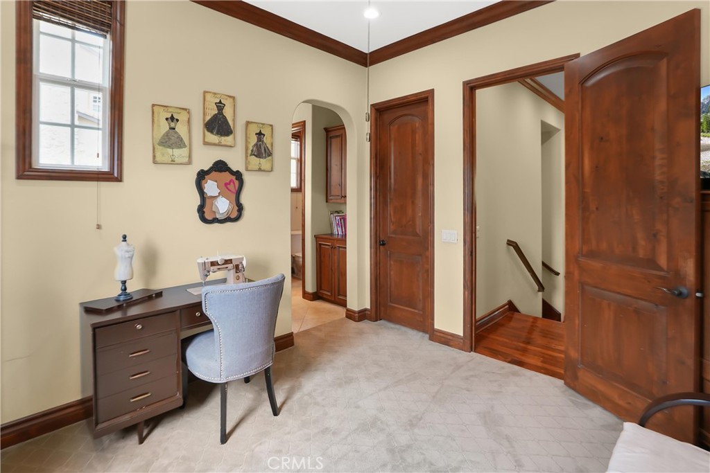 main property photo 50