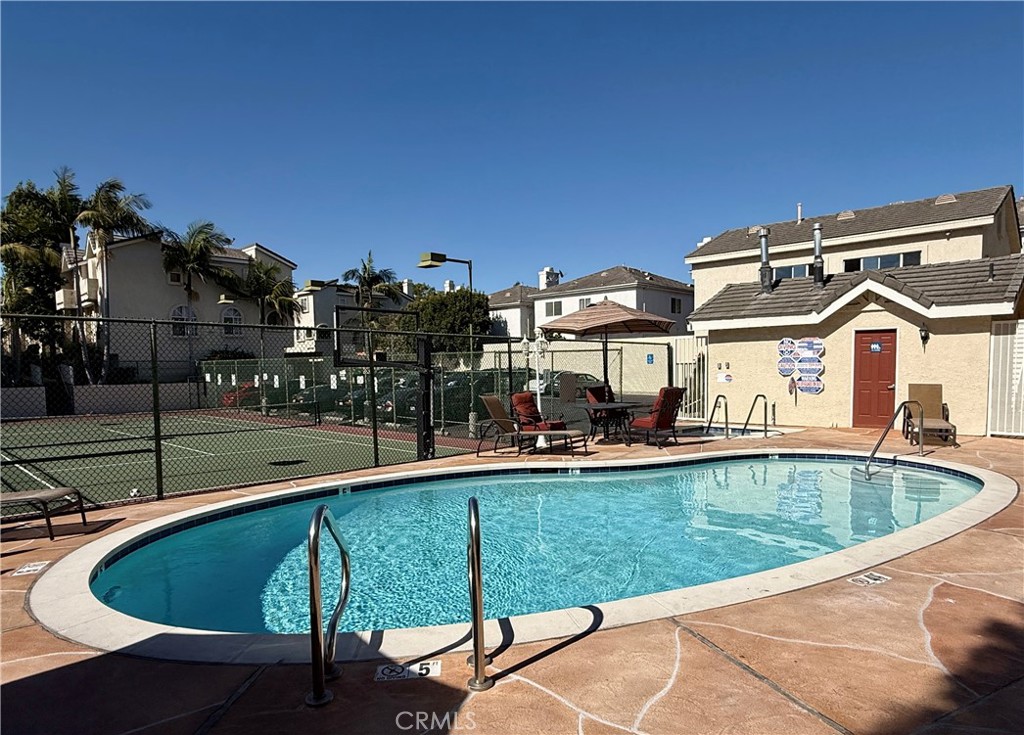 main property photo 25