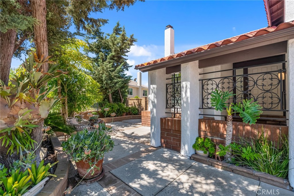 main property photo 50