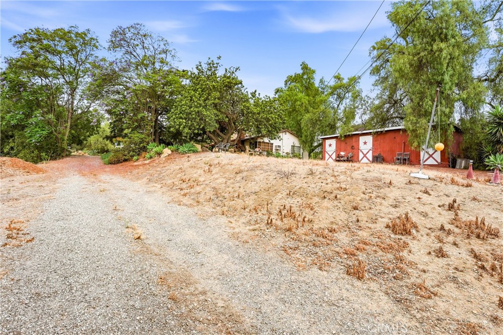 main property photo 14