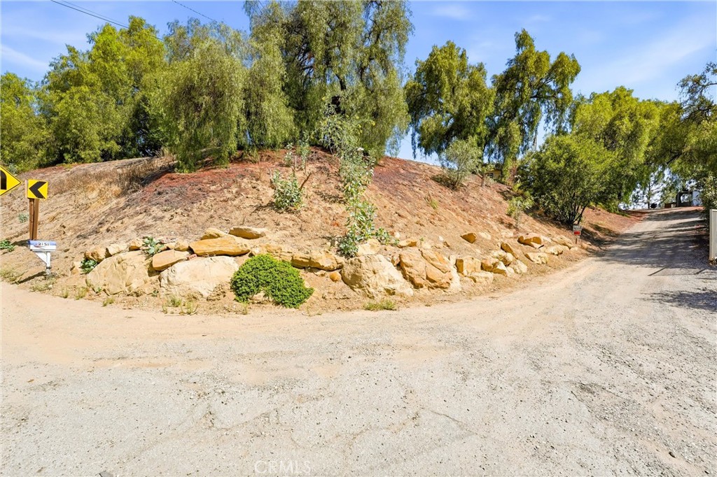 main property photo 22
