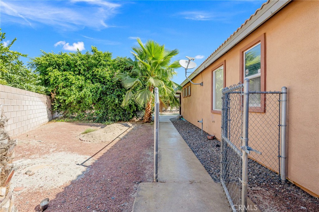 main property photo 22
