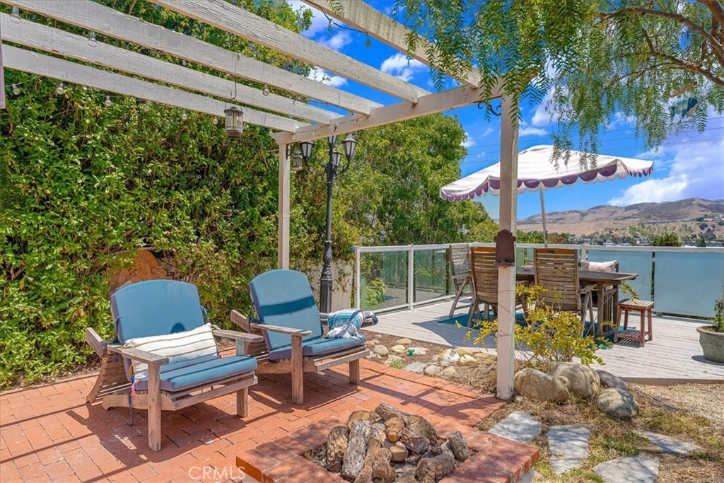 main property photo 28