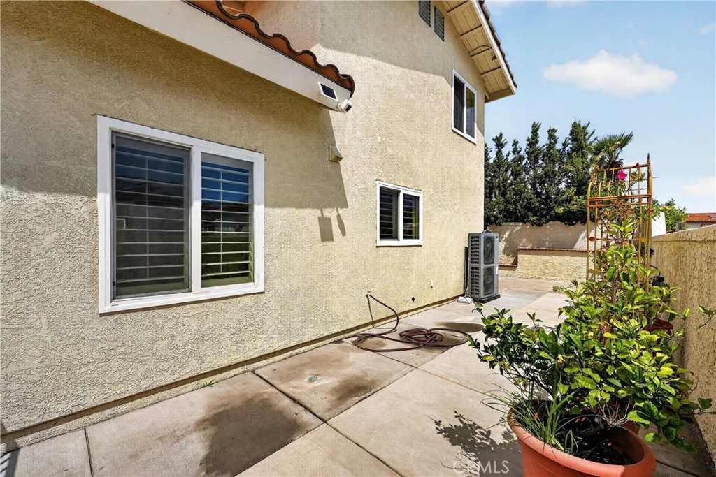 main property photo 50