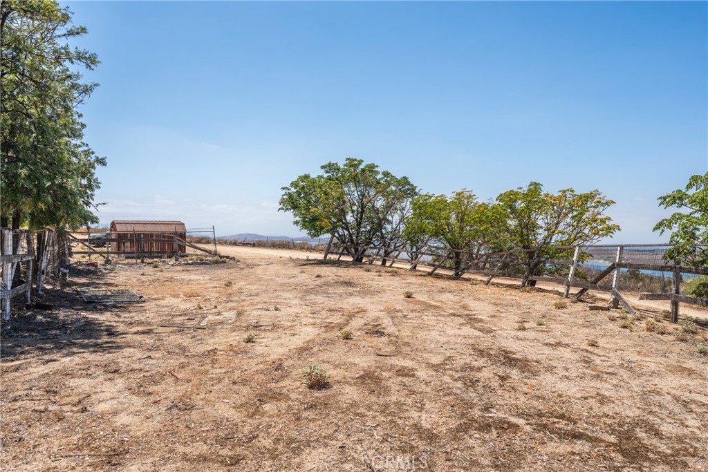 main property photo 27