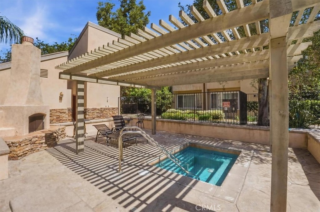main property photo 29