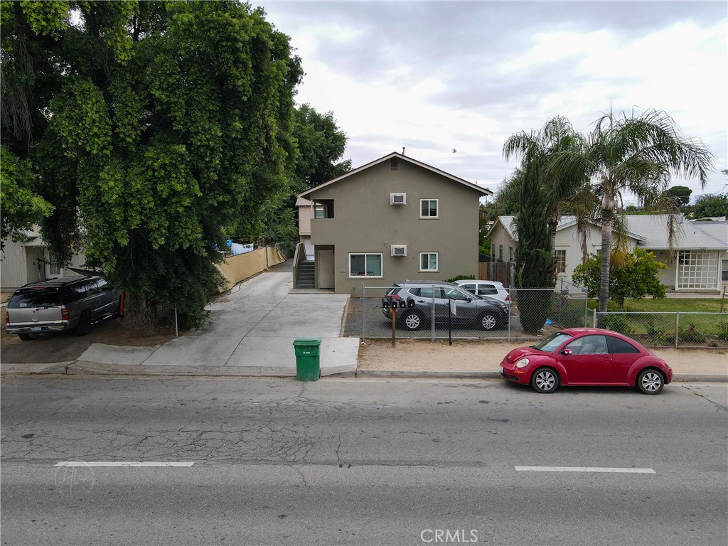 main property photo 7