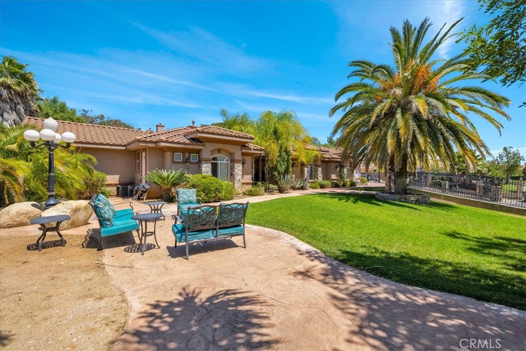 main property photo 7