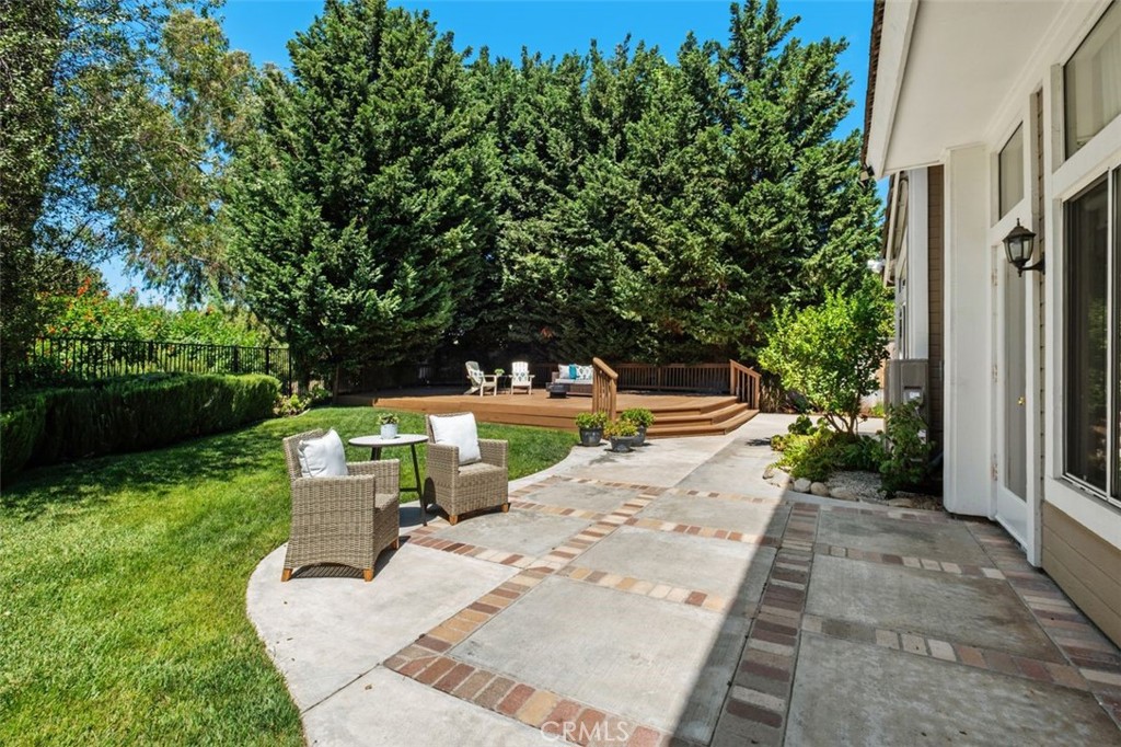 main property photo 29