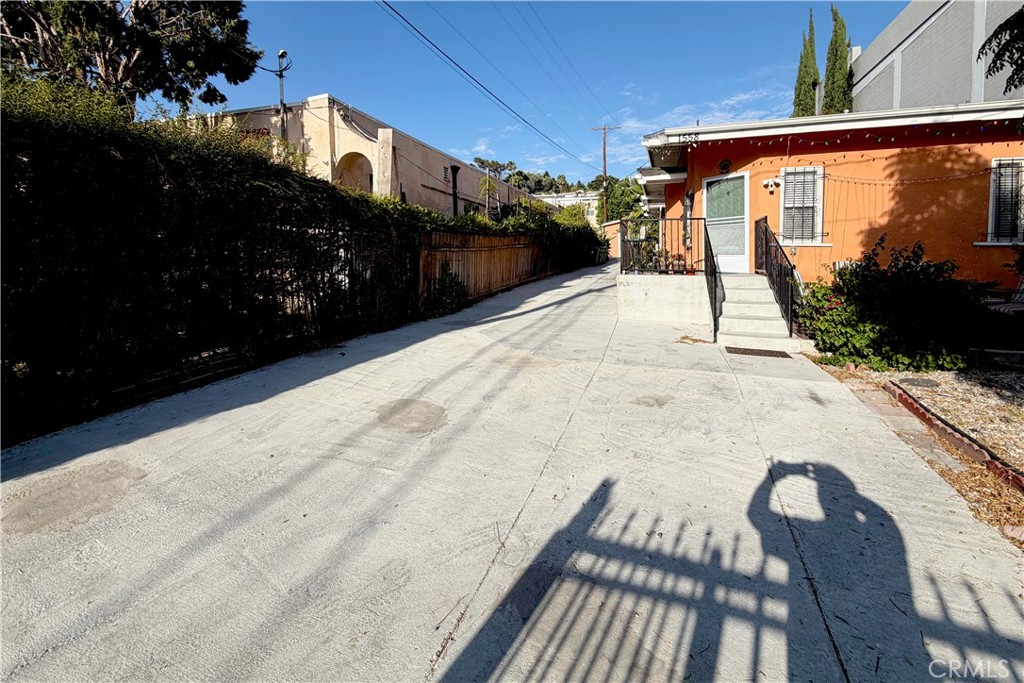 main property photo 4