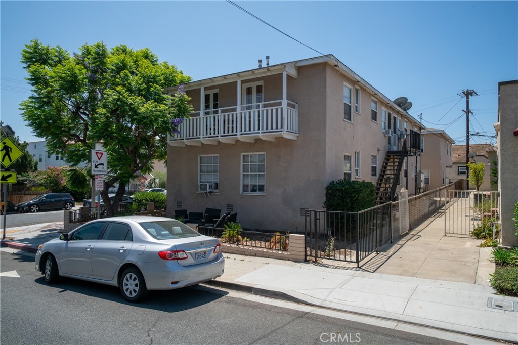 main property photo 7