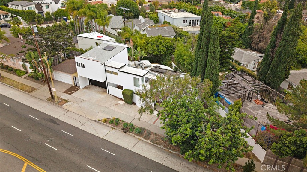 main property photo 51