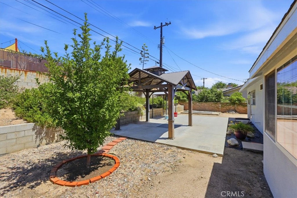 main property photo 33