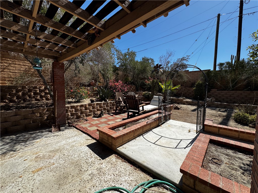 main property photo 12