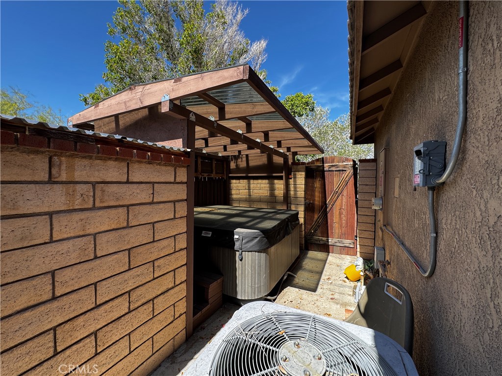main property photo 13