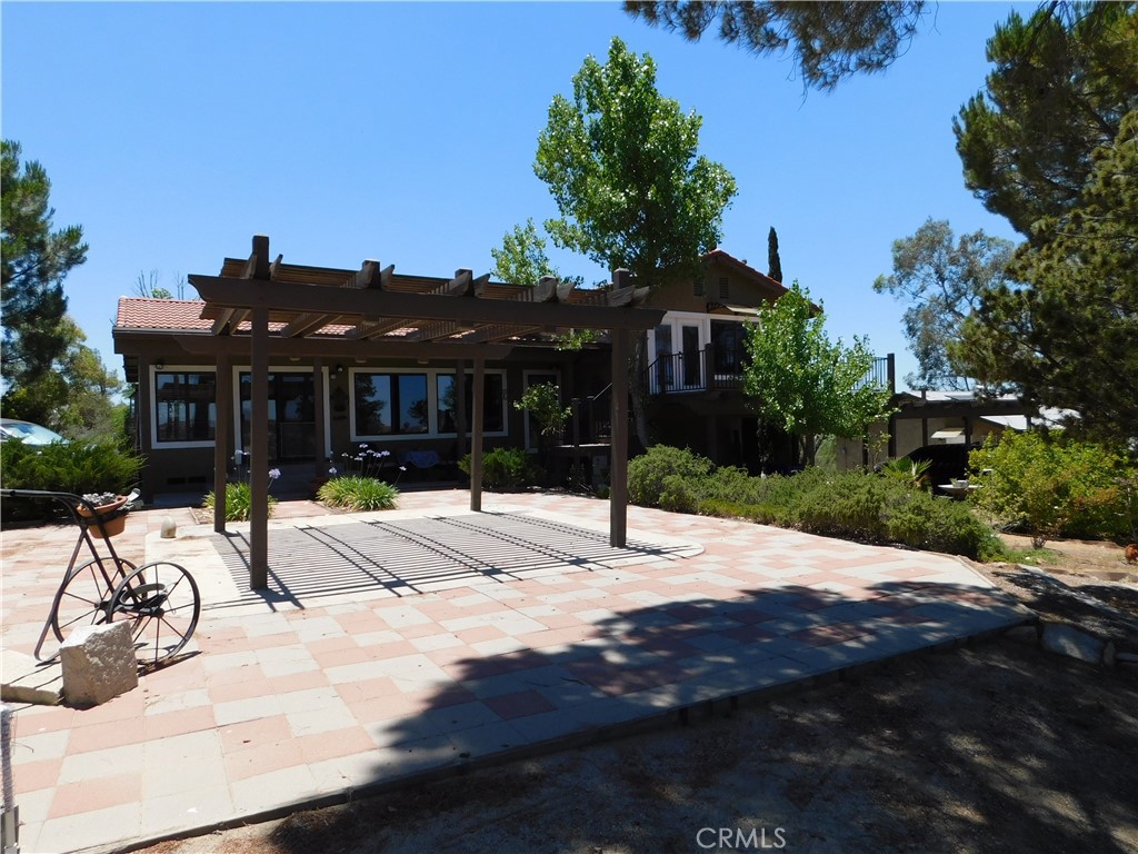 main property photo 11