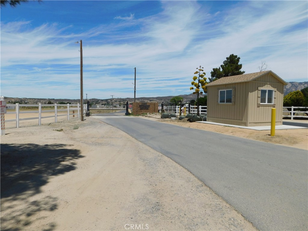 main property photo 23