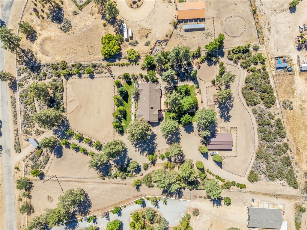 main property photo 74