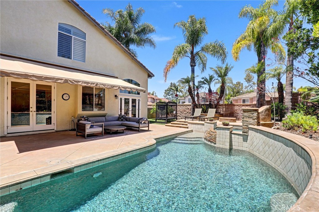 main property photo 11