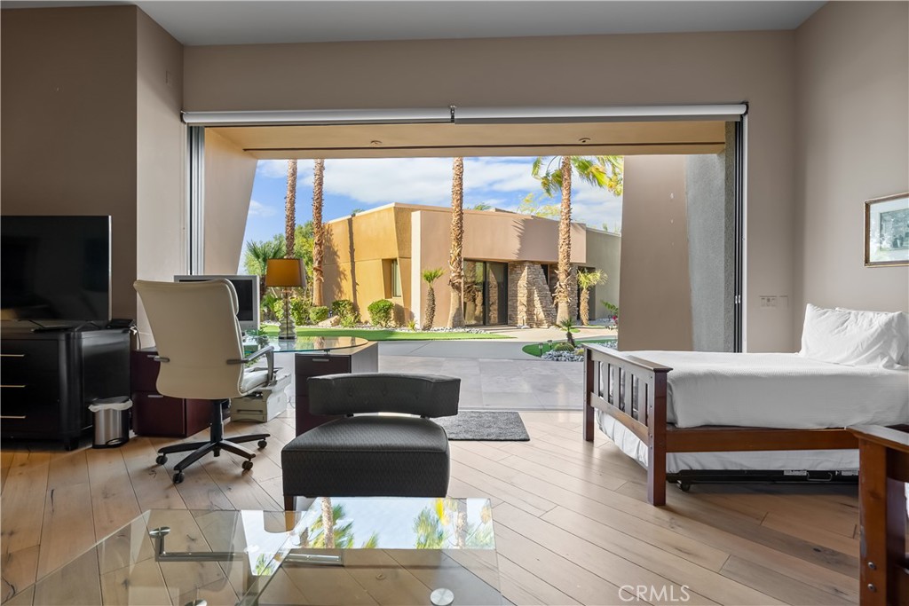 main property photo 50