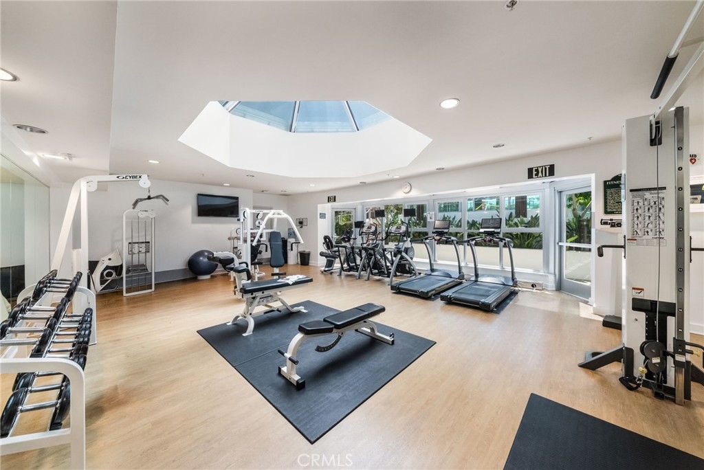 main property photo 30