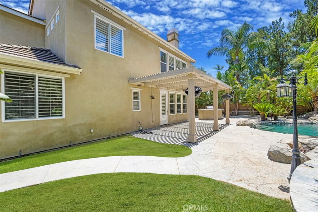 main property photo 27