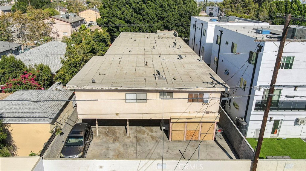 main property photo 10