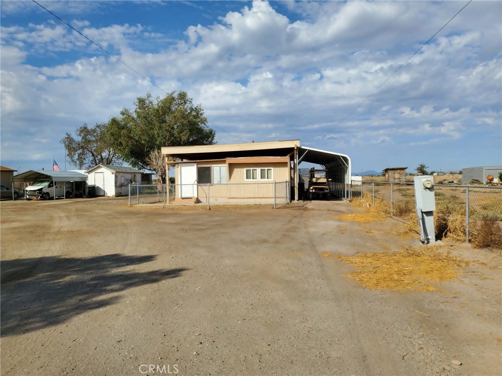 main property photo 14