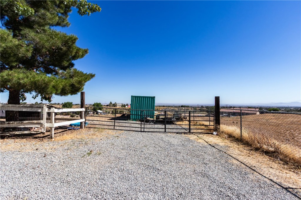 main property photo 50