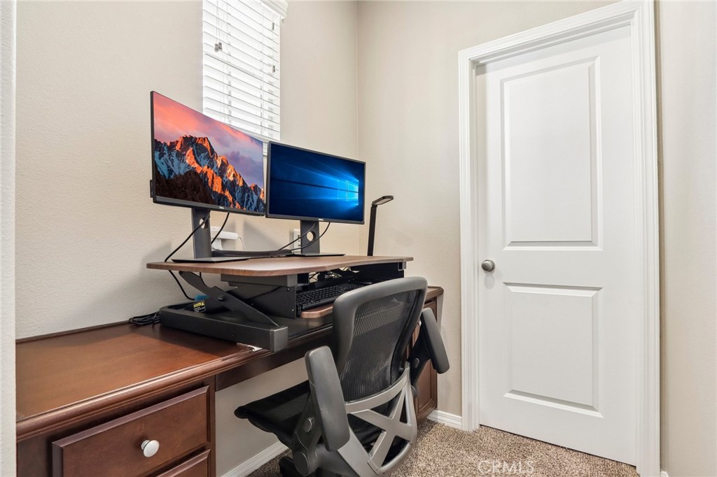 main property photo 28