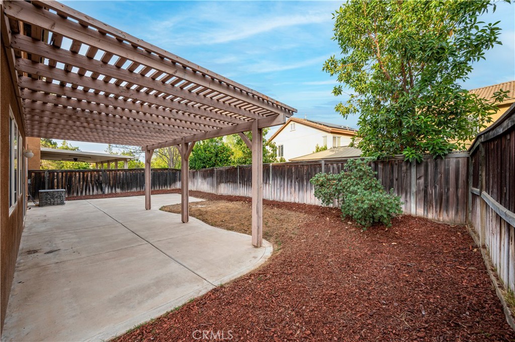 main property photo 37