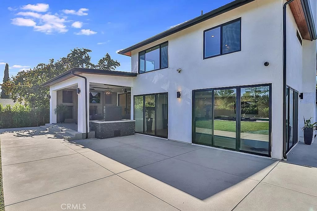 main property photo 59