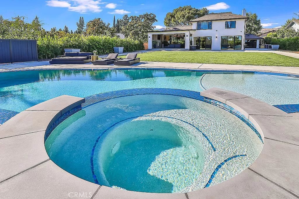 main property photo 71