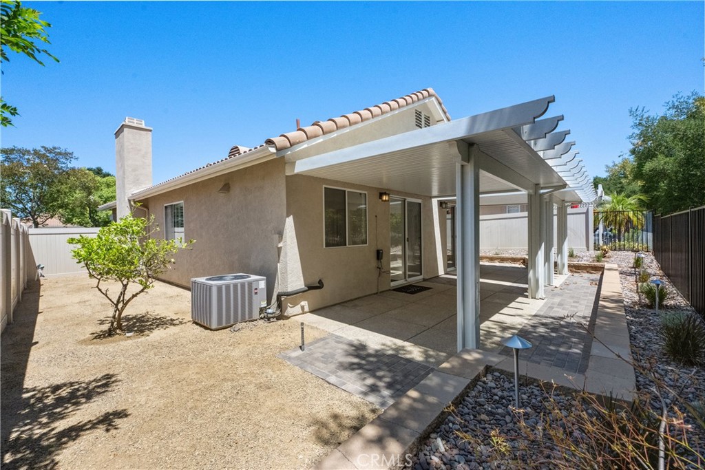 main property photo 40