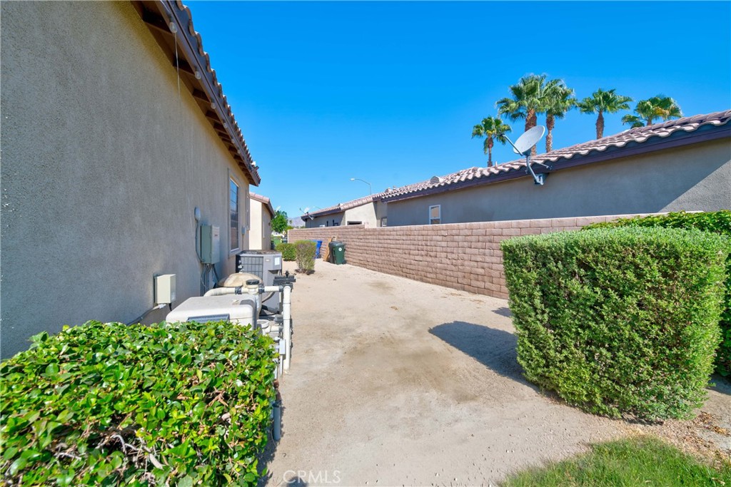 main property photo 33