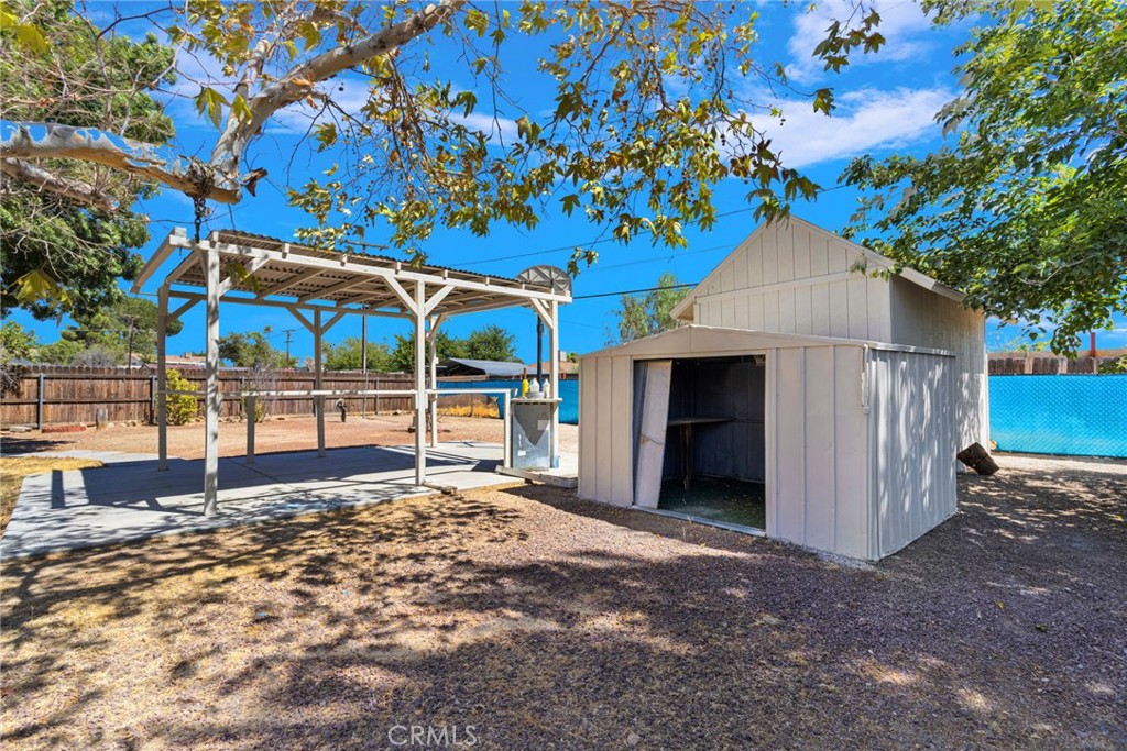 main property photo 36