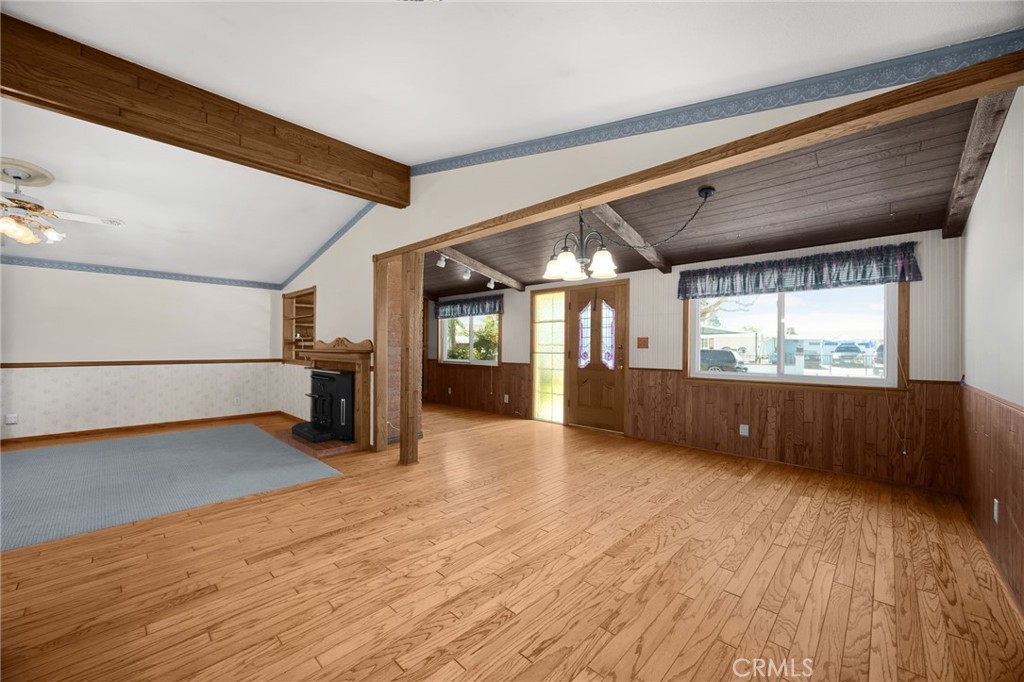 main property photo 10