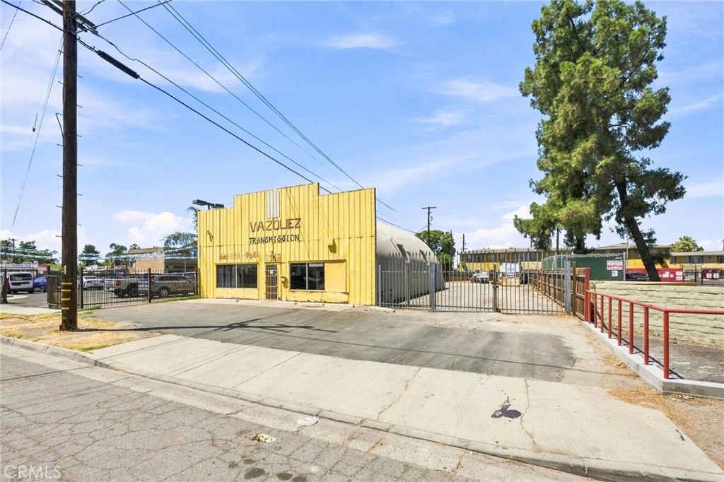main property photo 22