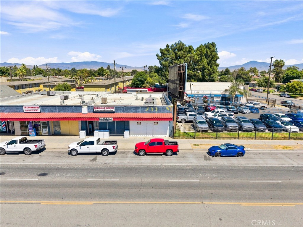 main property photo 7