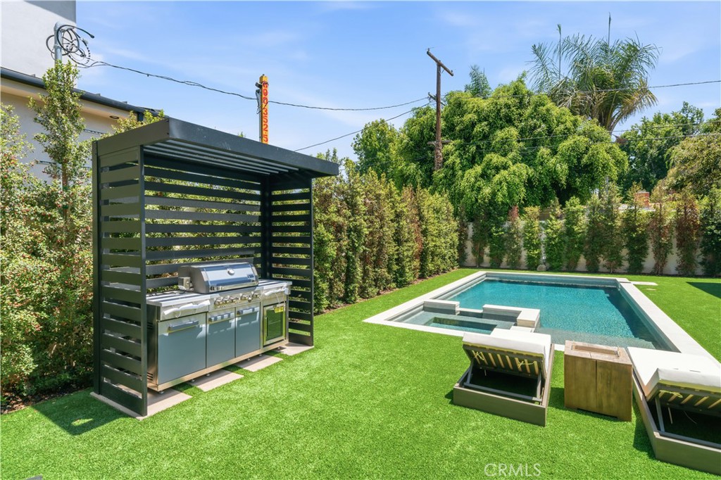 main property photo 58